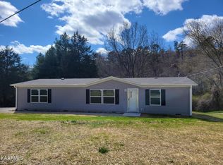 903 Offutt Rd, Clinton, TN 37716