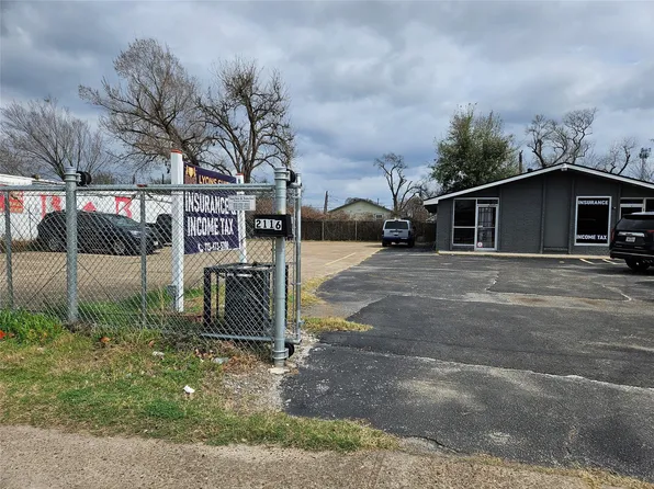 2116 Lockwood Dr, Houston, TX 77020