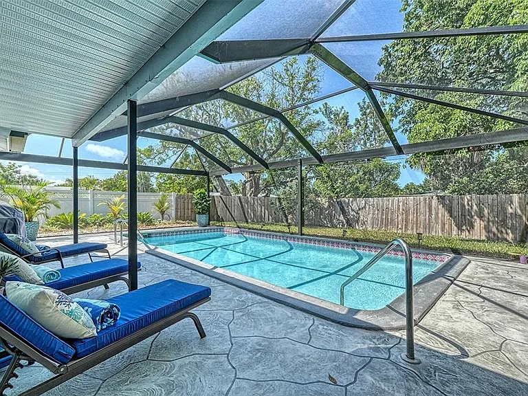 6758 S Lockwood Ridge Rd — Photo 24