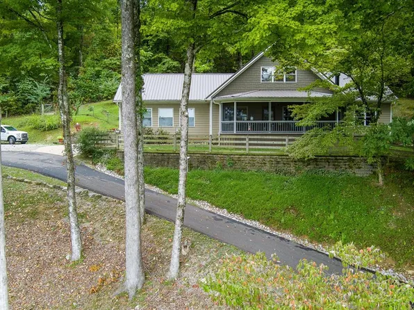 3156 Mount Union Rd, Byrdstown, TN 38549