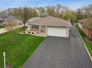 17015 Forest Ave, Oak Forest, IL