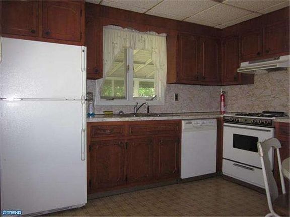 4th image of 2160 S Olden Ave