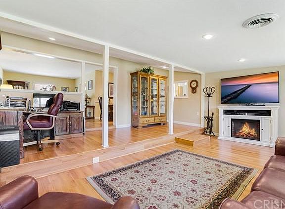 3rd image of 15001 Lassen St