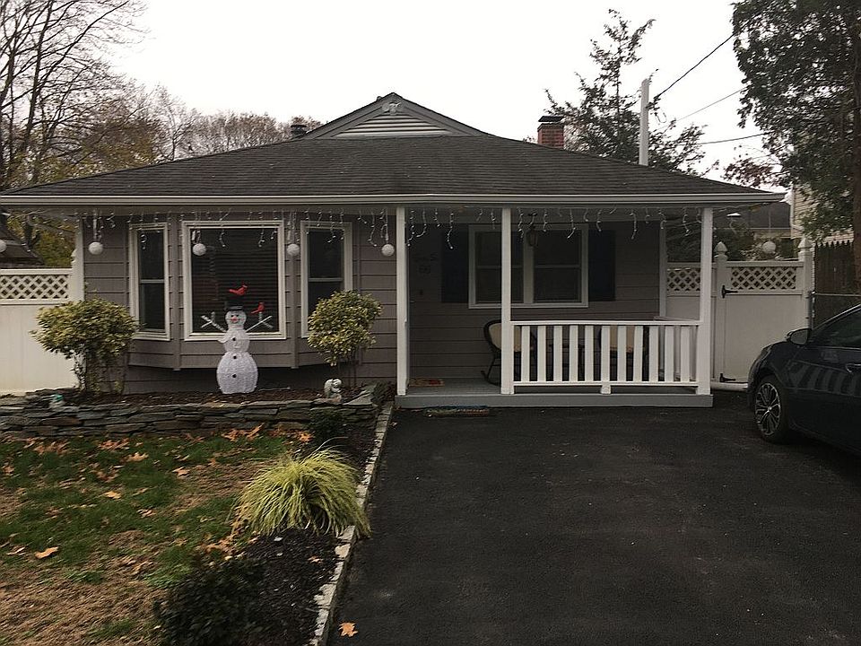 2nd image of 66 Bedford Ave