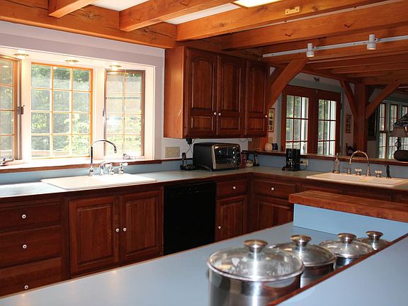 Kitchen with 2 double sinks
