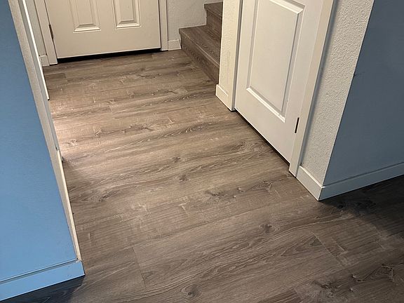 Entrance area with NEW flooring.