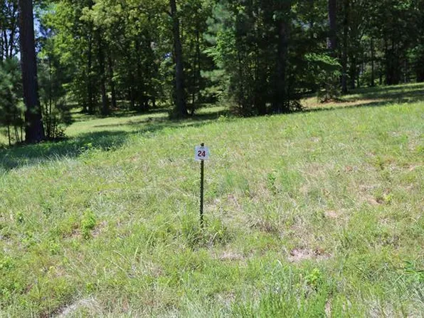 24 Pine View Dr, Benton, KY 42025