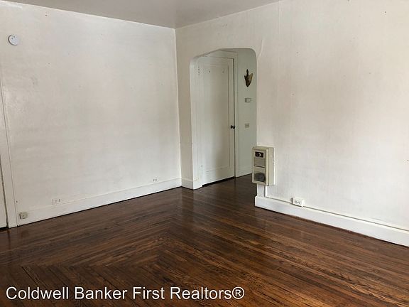 4th image of 387 Catherine St APT B