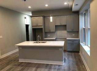 822 N Oakley Blvd, Chicago, IL 60622