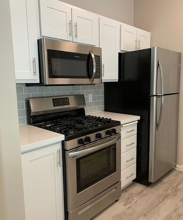 1st image of 8760 Center Pkwy #309