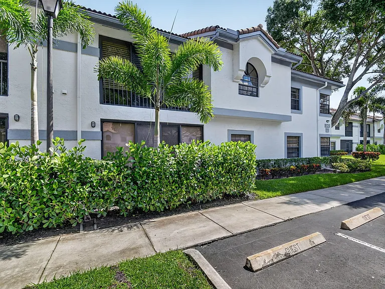 5451 Verona Dr #N — Photo 56