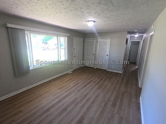 3rd image of 5126 Thrush Dr