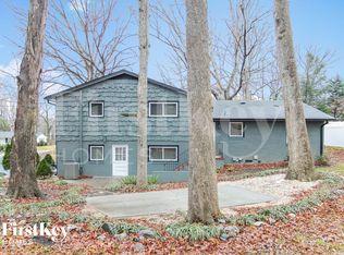 690 Valley Brook Ln, Winston Salem, NC 27104