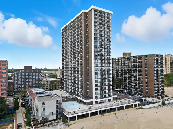 5855 N Sheridan Rd APT 21J, Chicago, IL 60660