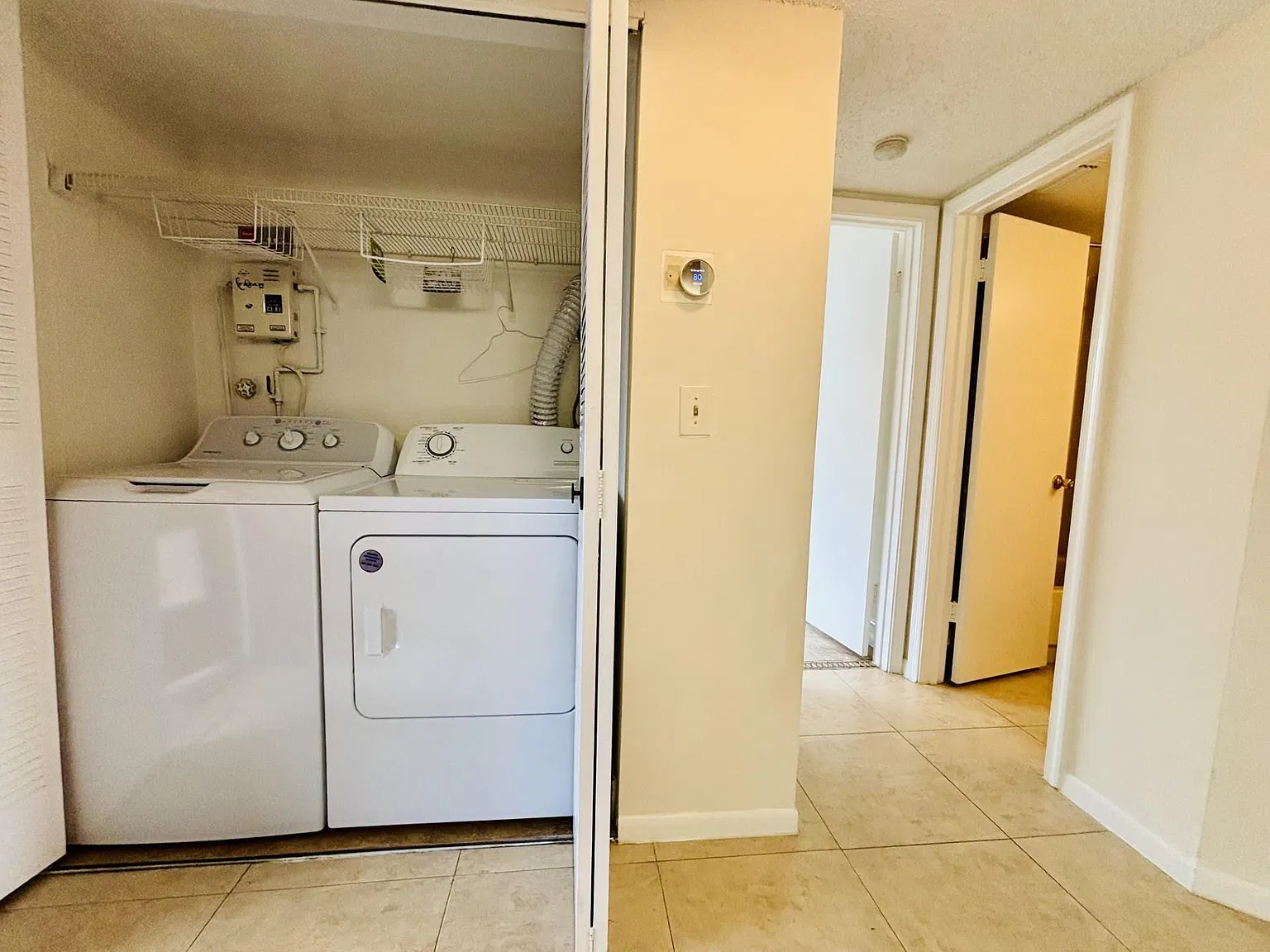2 bed, 2.0 bath, 790 sqft, $2,200 — Photo 4