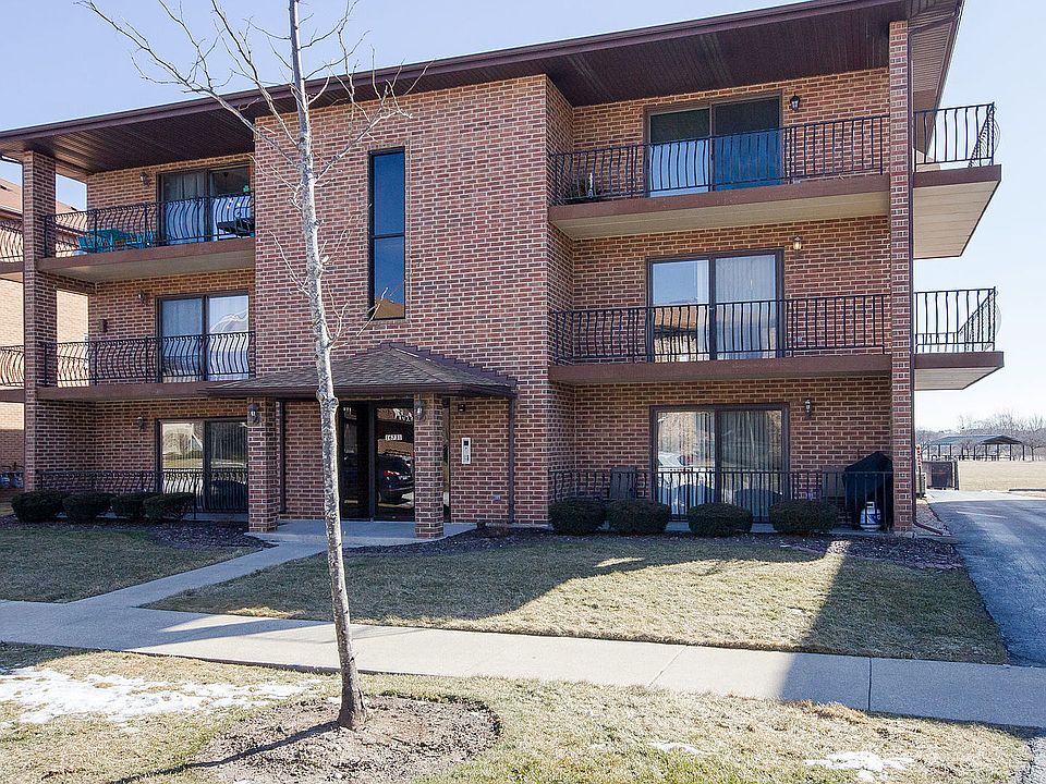 1st image of 16731 Paxton Ave APT 3N