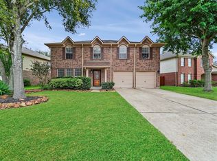 1906 Village Court Ln, Rosenberg, TX 77471