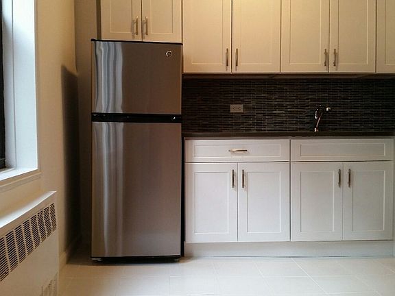 2nd image of 27 E 13th St APT 3J