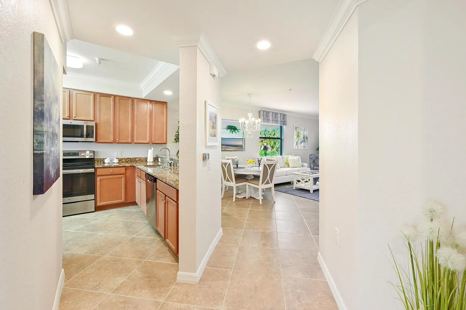 2 bed, 1408 sqft, $2,700 — Photo 3