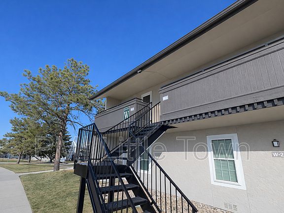 4th image of 2301 E Fremont Ave APT W5