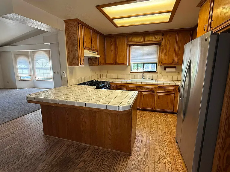 224 Pine Dr — Photo 9
