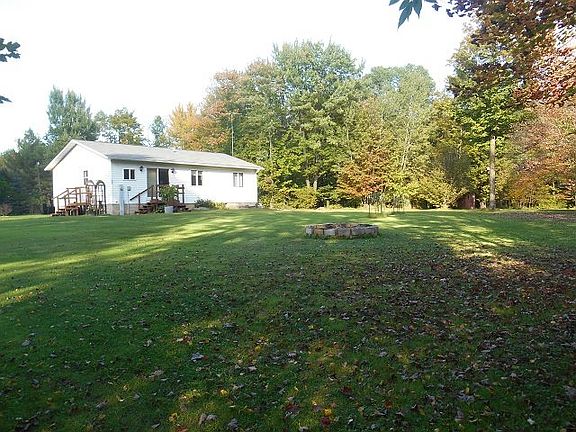 4th image of W3947 Lekie Ln