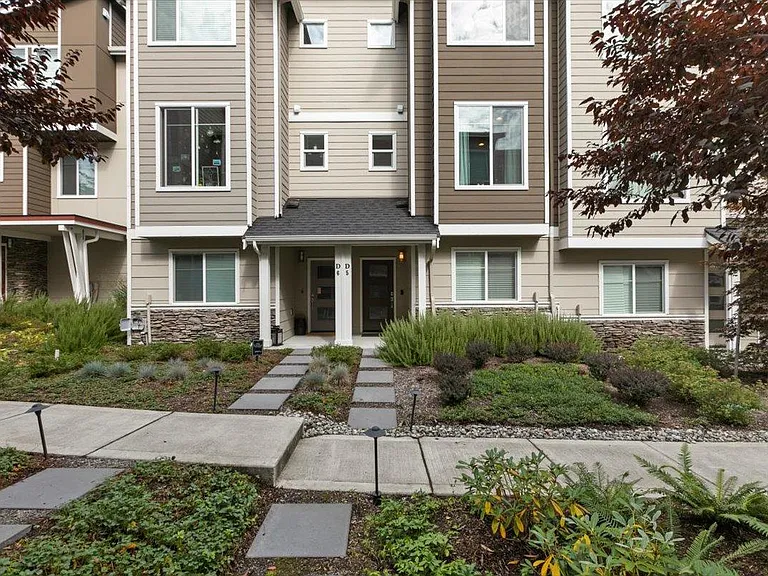 12925 3rd Ave SE #D5 — Photo 3