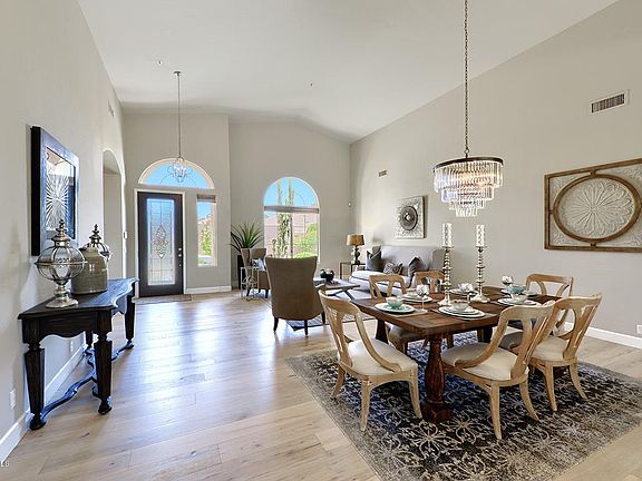 Living, Dining Rm 24
