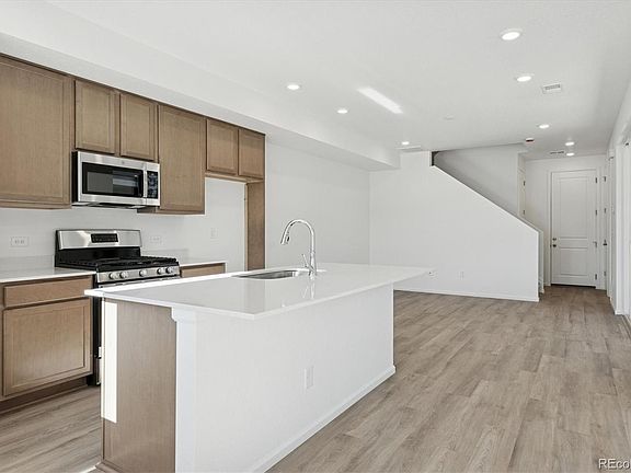 4th image of 17125 E Alameda Parkway