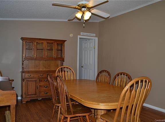 3rd image of 111 Stagecrest Dr