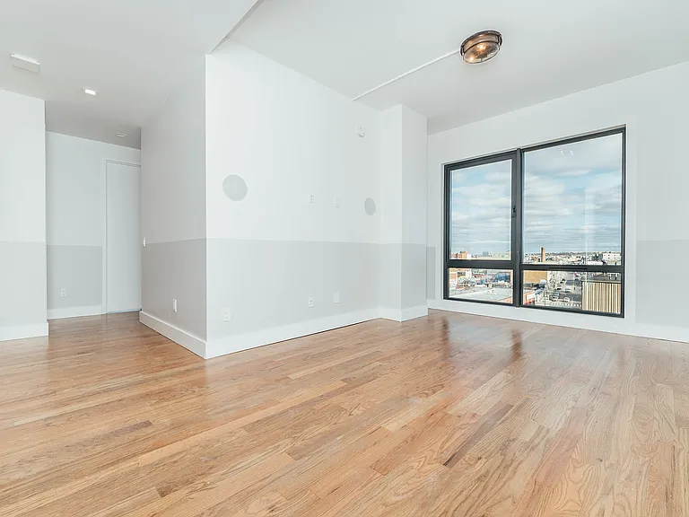 115 Stanwix St #601 — Photo 1