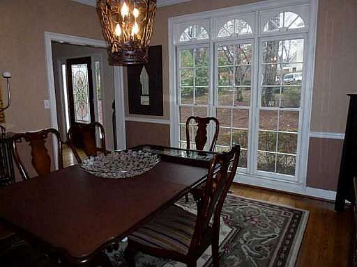 5th image of 1601 Amberwood Ct