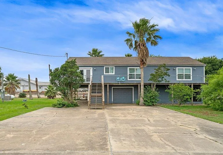 211 Pintail Ln — Photo 1