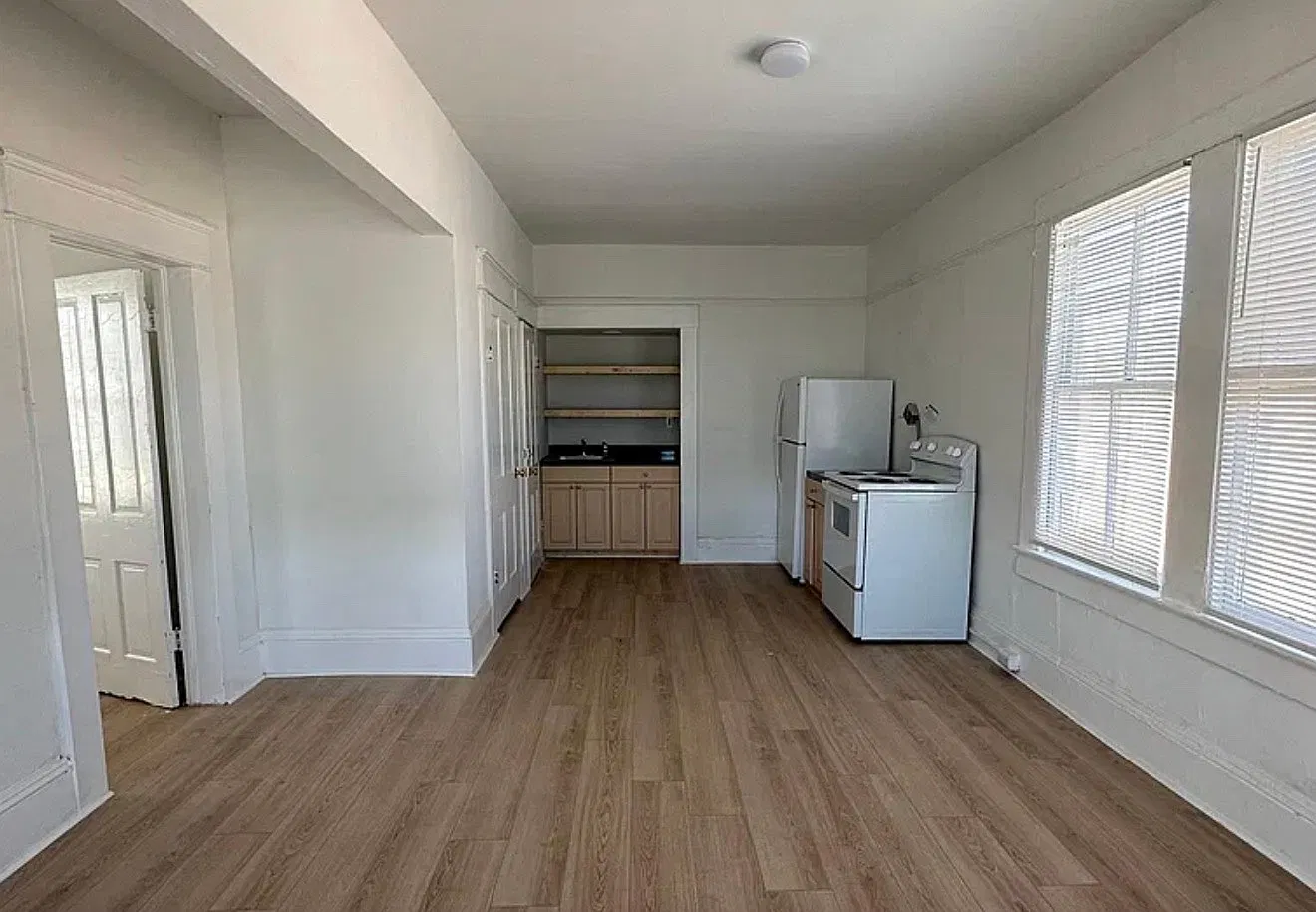 1 bed, $1,295 — Photo 2