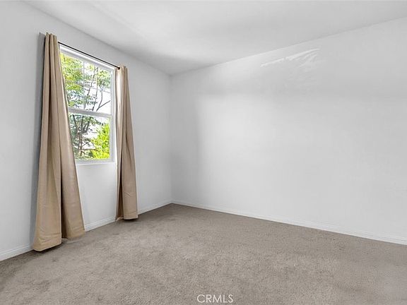 5th image of 30536 Astoria Ln