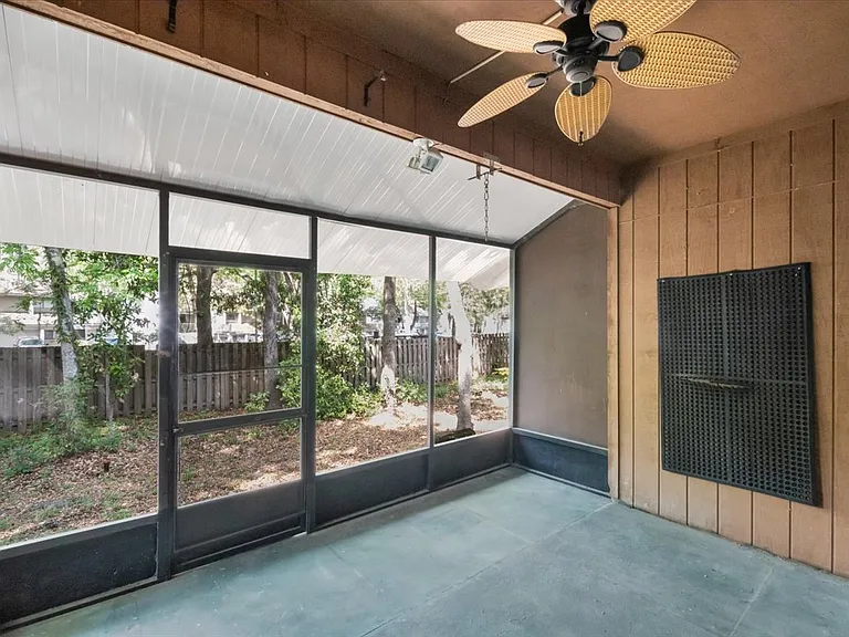 5864 SW 8th Pl — Photo 14