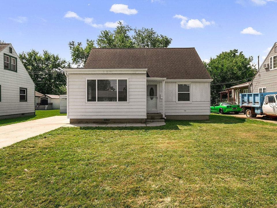 1st image of 4606 Meadow Ln