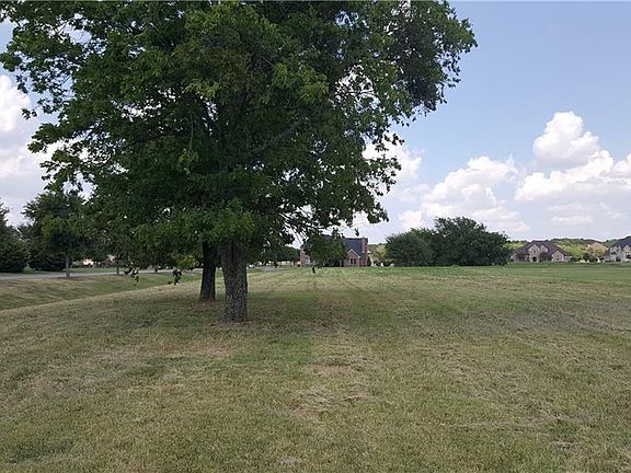 4th image of 2433 Waterstone Dr