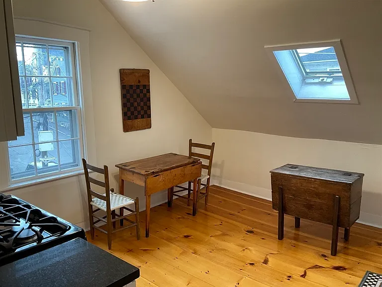 1 Middle St #3 — Photo 8