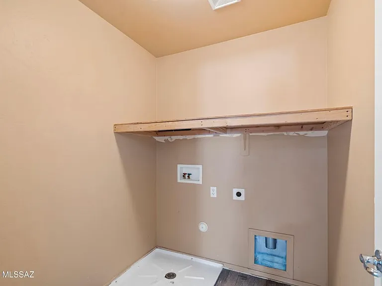 8380 N Weston Pl — Photo 10