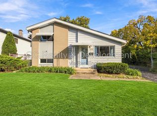 680 Easy St E, Glendale Heights, IL 60139