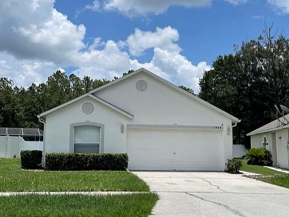 3rd image of 5944 Lake Front Dr