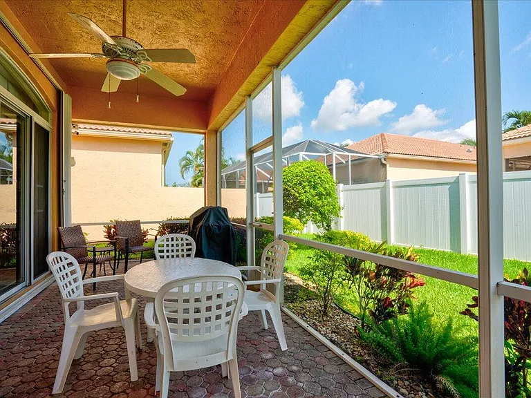 15323 Fiorenza Cir — Photo 40