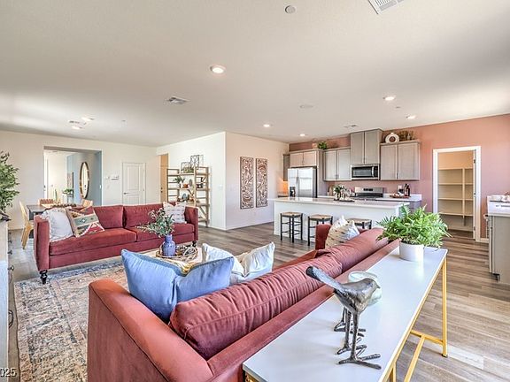 5th image of 1019 Gentle Swan St #693