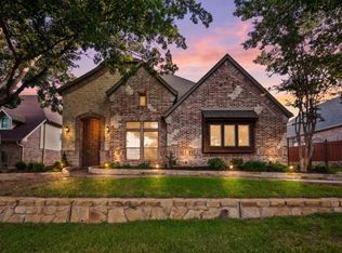 620 Highview Ln, Hurst, TX 76054