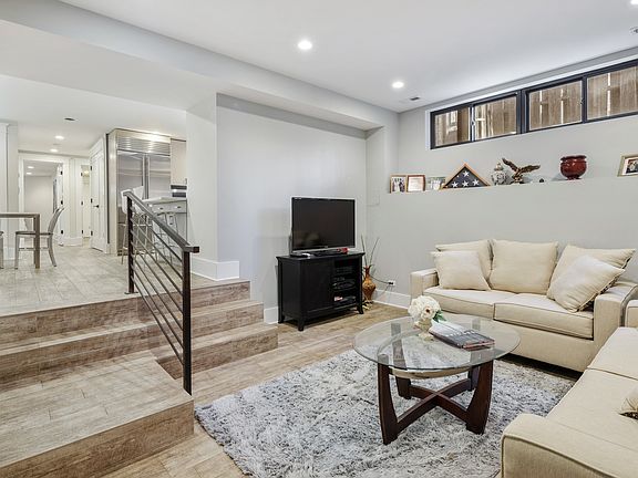 2nd image of 3707 N Bell Ave #1