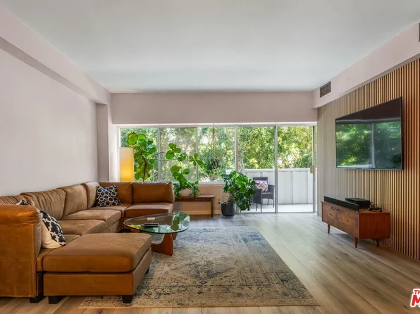 7135 Hollywood Blvd APT 204, Los Angeles, CA 90046