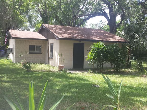 4th image of 6902 N Himes Ave