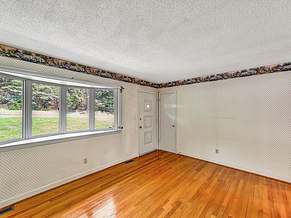 5th image of 4120 Mount Olivet Rd