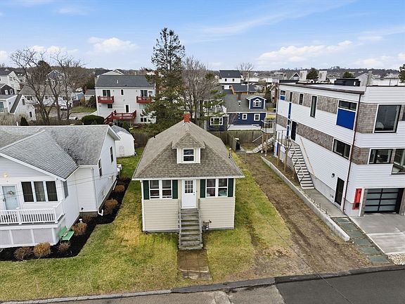 2nd image of 6 Touraine Ave